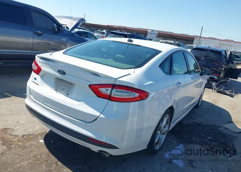 2016 Ford Fusion S z USA, uszkodzony, nr VIN 3FA6P0G72GR382315